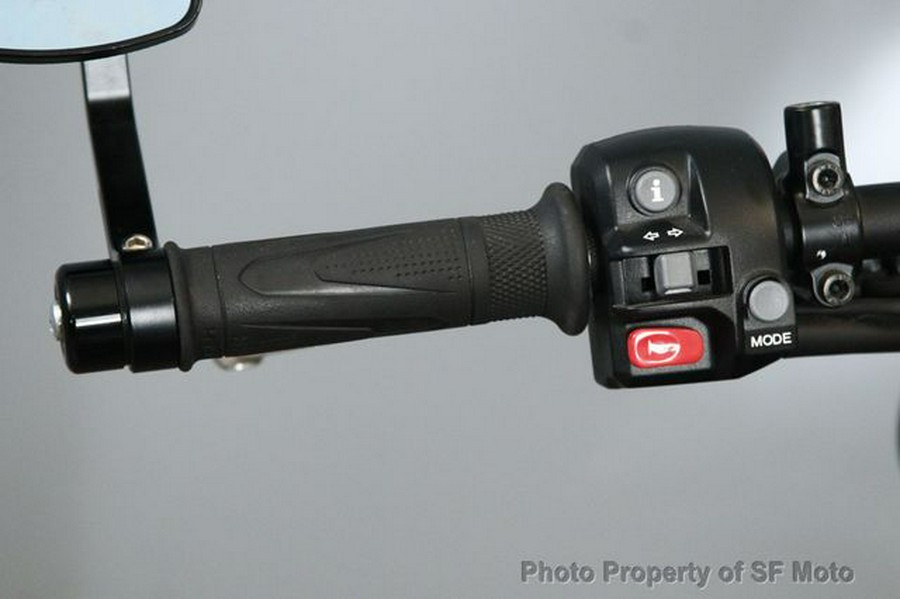 2022 Triumph Street Triple R STD/Low