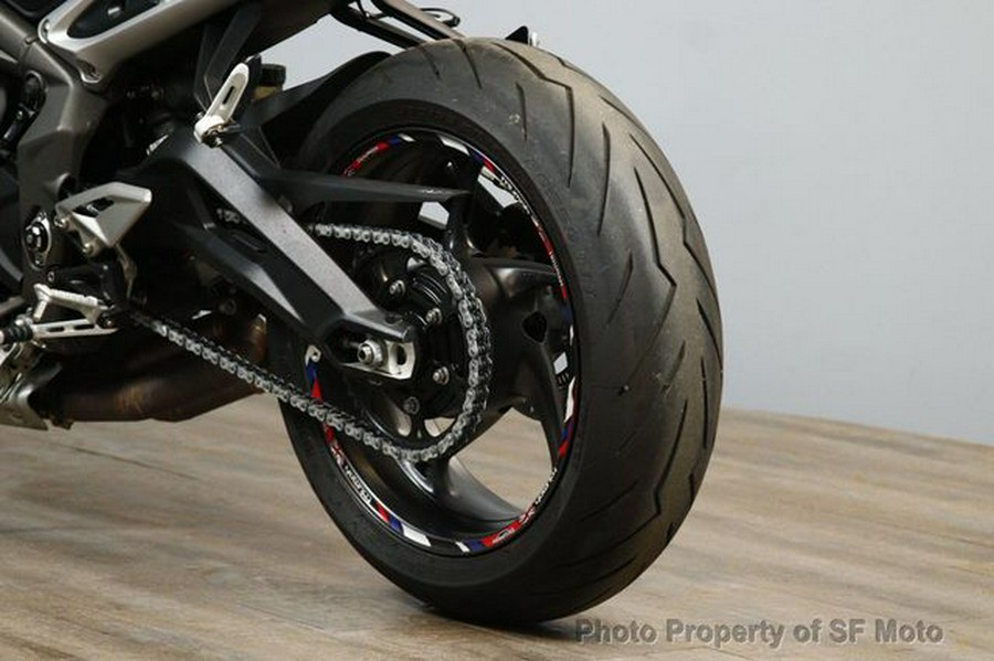 2022 Triumph Street Triple R STD/Low