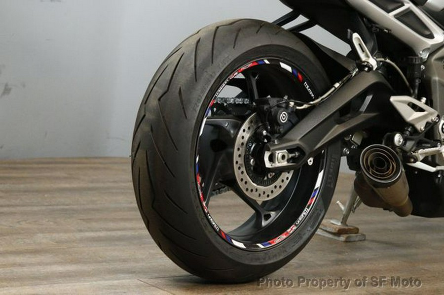2022 Triumph Street Triple R STD/Low