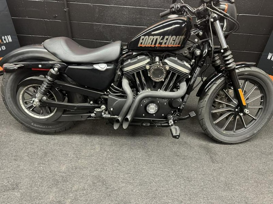 2015 Harley-Davidson® XL883N - Sportster® Iron 883™