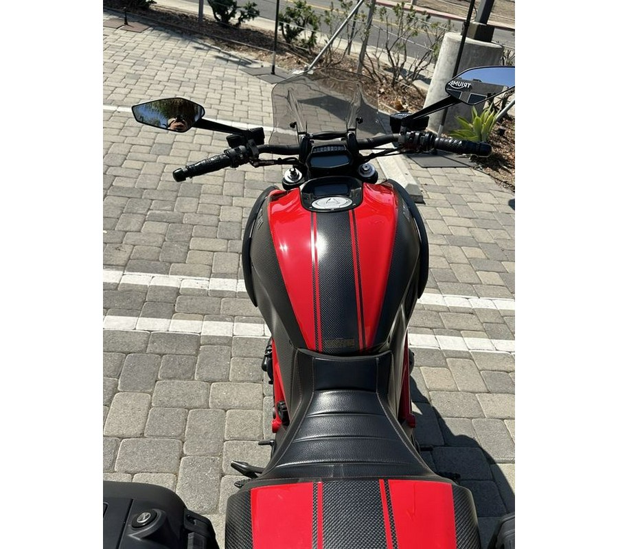 2015 Ducati Diavel Carbon