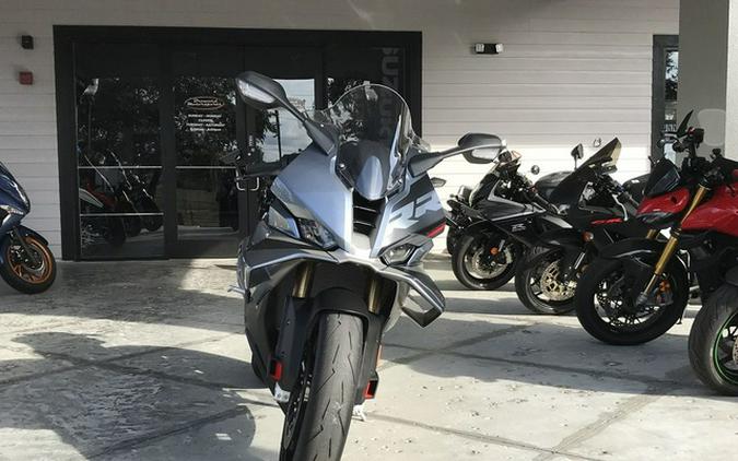 2025 BMW S 1000 RR Blackstorm metallic