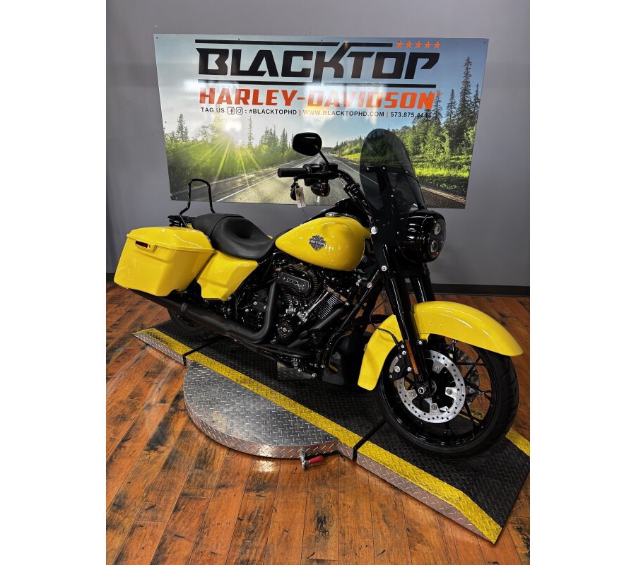 2023 Harley-Davidson® Road King® Special INDUSTRIAL YLW