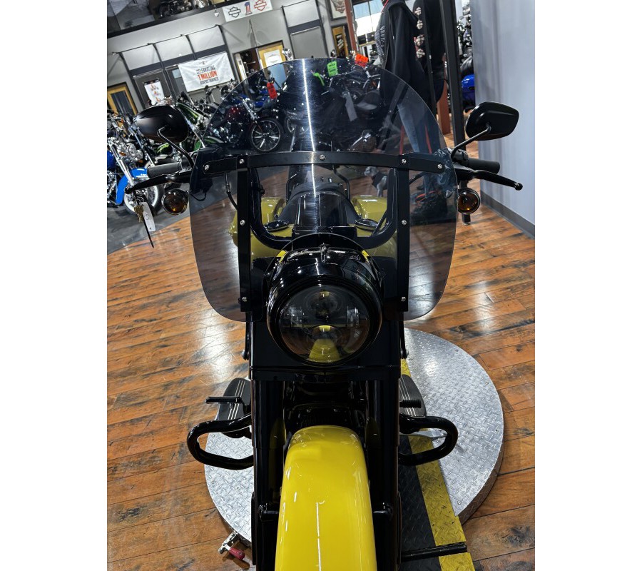 2023 Harley-Davidson® Road King® Special INDUSTRIAL YLW