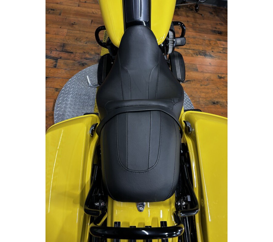 2023 Harley-Davidson® Road King® Special INDUSTRIAL YLW