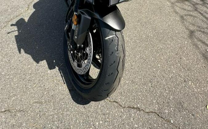 2026 Kawasaki Ninja® ZX™-6R Base
