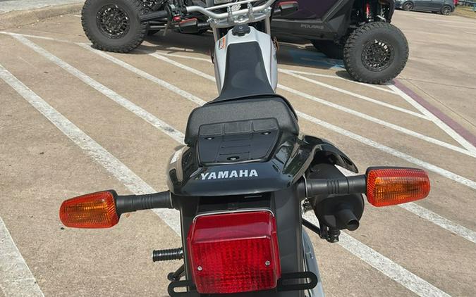 2027 Yamaha TW 200
