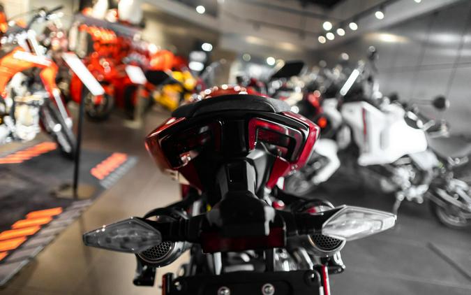 2026 Ducati PANIGALE V2