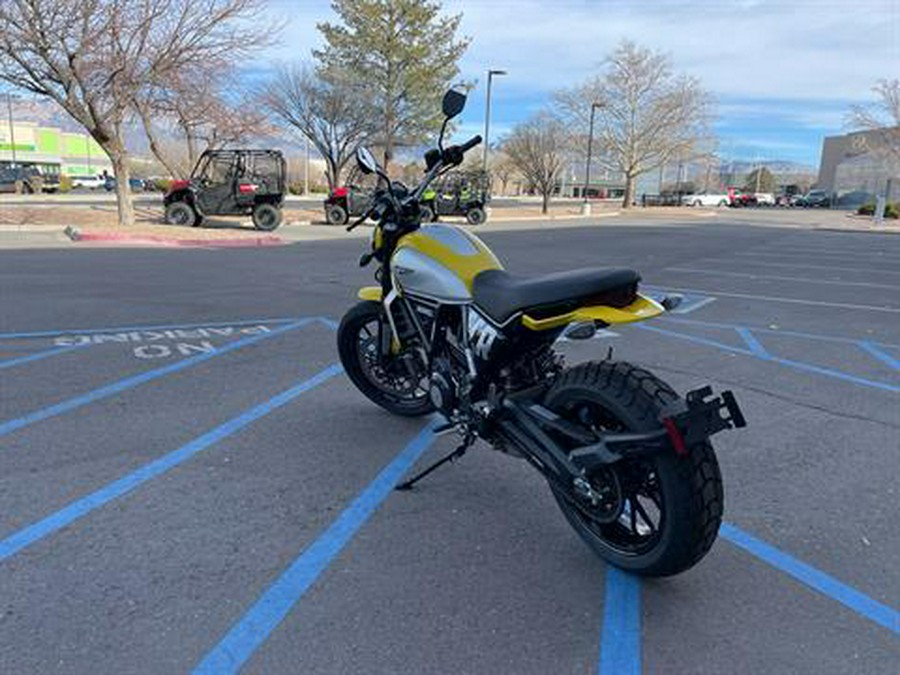 2024 Ducati Scrambler Icon