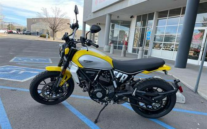 2024 Ducati Scrambler Icon