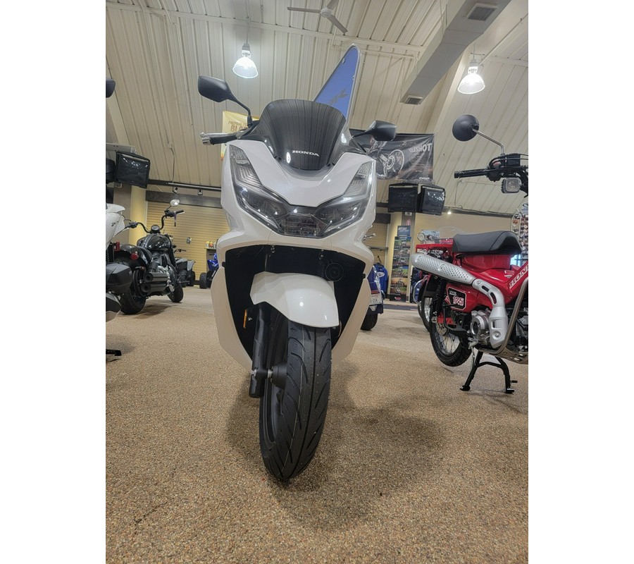 2022 Honda PCX150 ABS