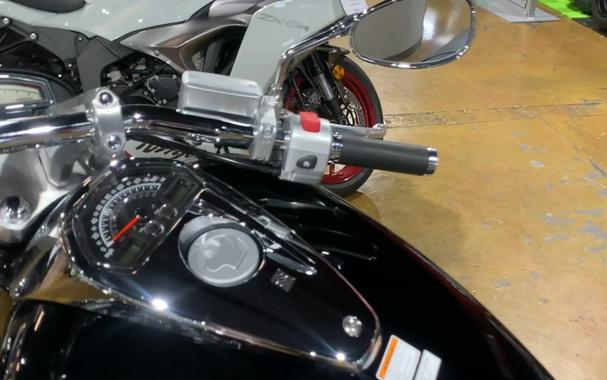 2025 Suzuki BOULEVARD M109R