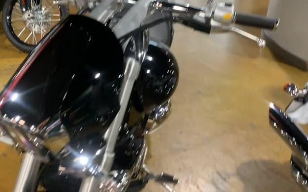 2025 Suzuki BOULEVARD M109R