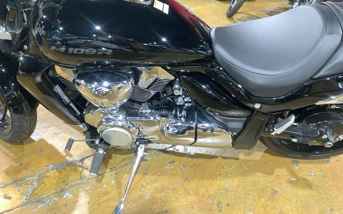 2025 Suzuki BOULEVARD M109R