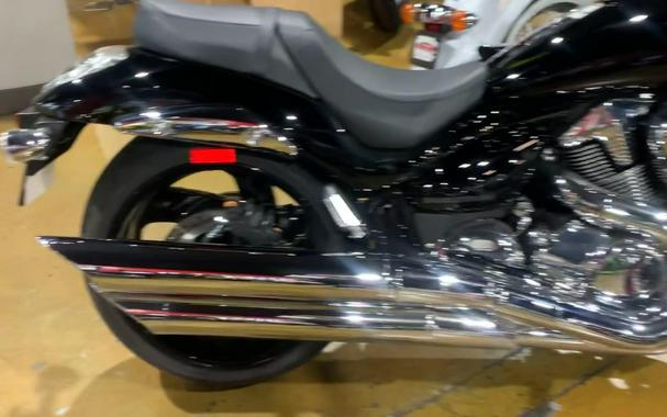 2025 Suzuki BOULEVARD M109R