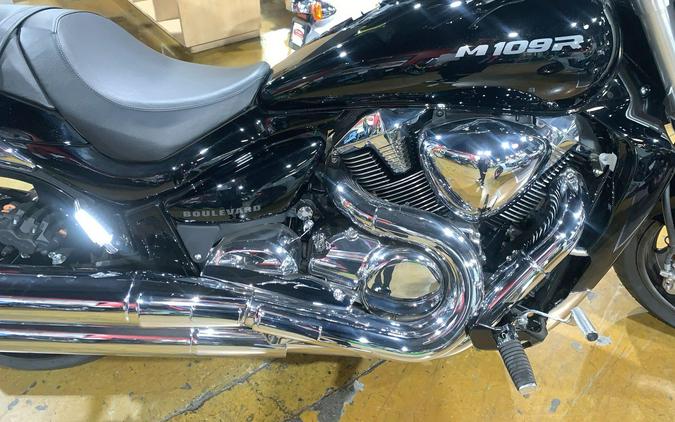 2025 Suzuki BOULEVARD M109R