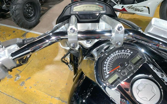 2025 Suzuki BOULEVARD M109R