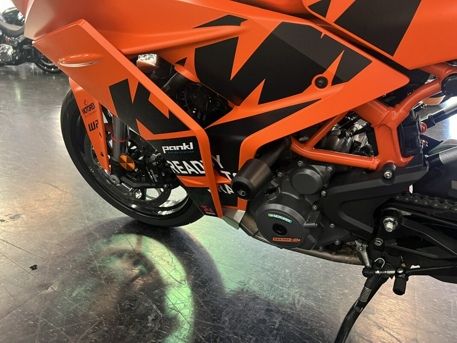 2023 KTM RC 390 Orange