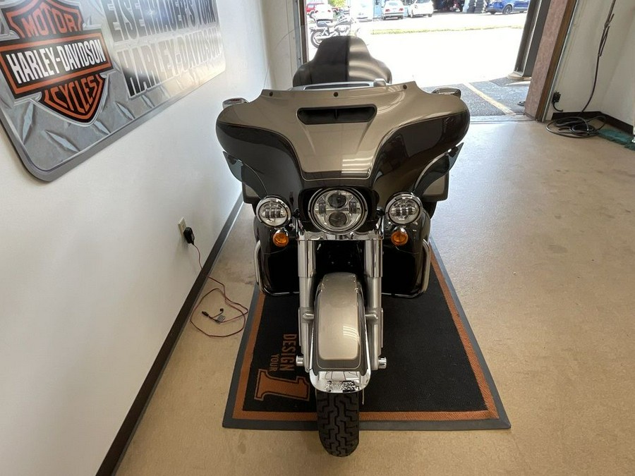 2023 Harley-Davidson® FLHTCUTG - Tri Glide® Ultra