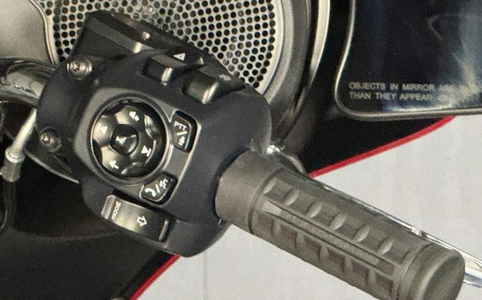 2025 Harley-Davidson Street Glide® FLHX BRILLIANT RED