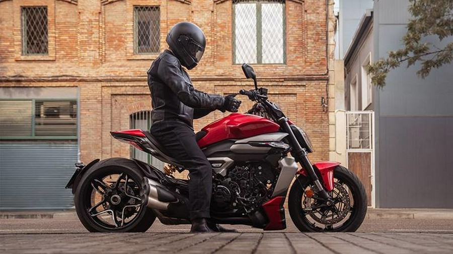 2026 Ducati XDiavel V4