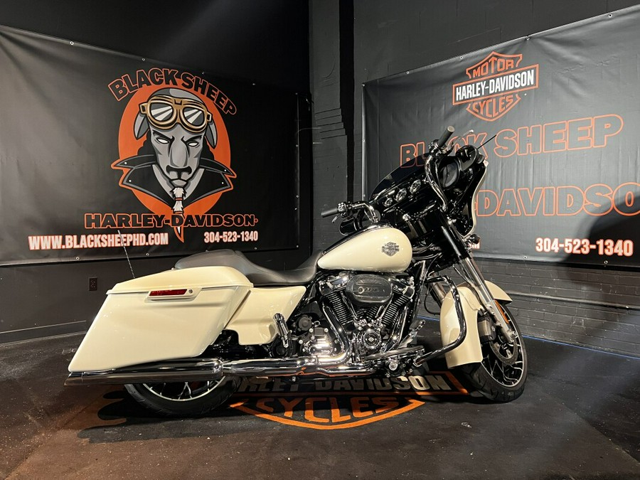 2022 Harley-Davidson® FLHXS Street Glide® Special