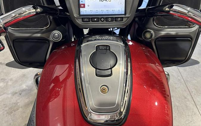 2020 Indian Motorcycle® Challenger Limited Ruby Metallic