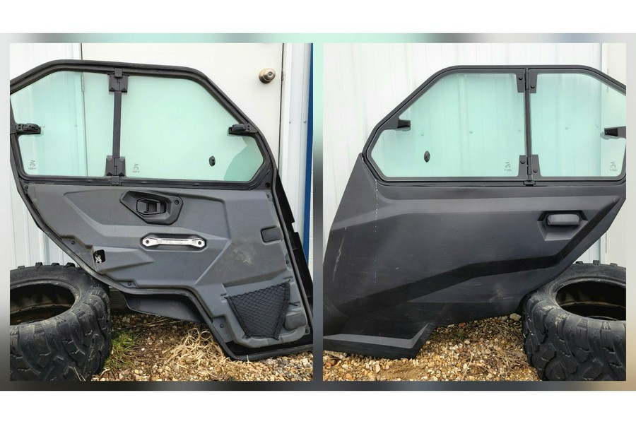 2017 Polaris Polaris GENERAL™ 1000 EPS Deluxe Titanium Matte - FULL CAB