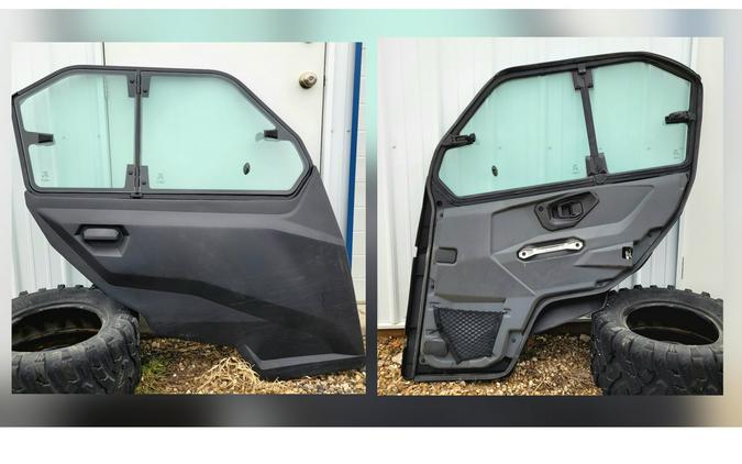 2017 Polaris Polaris GENERAL™ 1000 EPS Deluxe Titanium Matte - FULL CAB