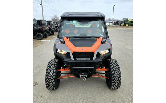 2017 Polaris Polaris GENERAL™ 1000 EPS Deluxe Titanium Matte - FULL CAB