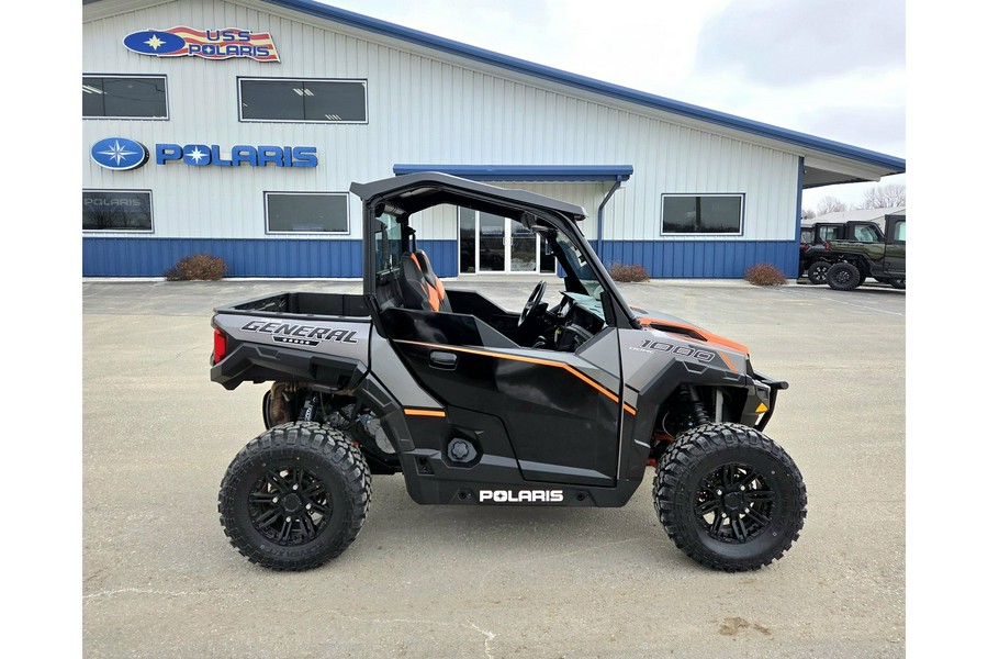 2017 Polaris Polaris GENERAL™ 1000 EPS Deluxe Titanium Matte - FULL CAB
