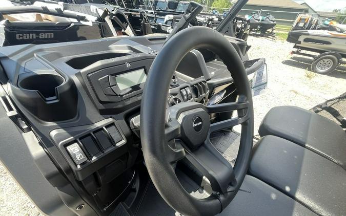 2026 Can-Am Defender MAX DPS HD7