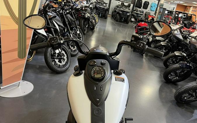 2026 Indian Springfield Dark Horse Ghost White Metallic Smoke