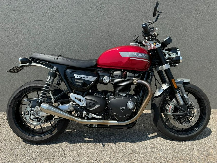 2022 Triumph Speed Twin Red Hopper