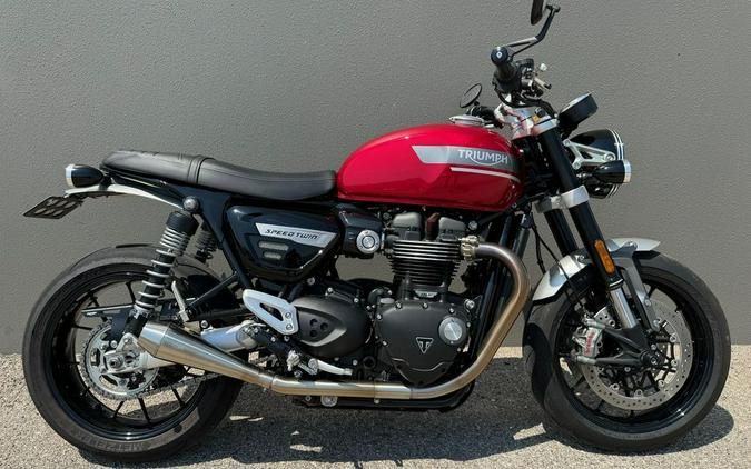 2022 Triumph Speed Twin Red Hopper