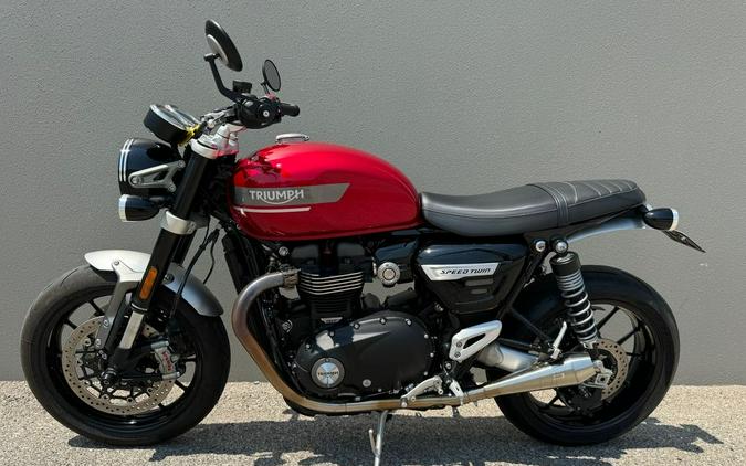 2022 Triumph Speed Twin Red Hopper