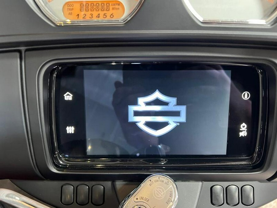 2021 Harley-Davidson® FLHX - Street Glide®