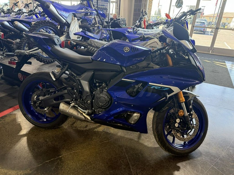 2025 Yamaha YZF-R7