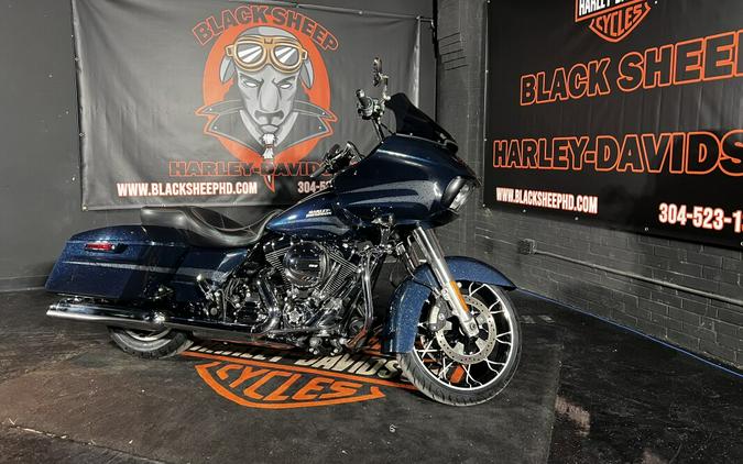 2016 Harley-Davidson® FLTRXS Road Glide® Special