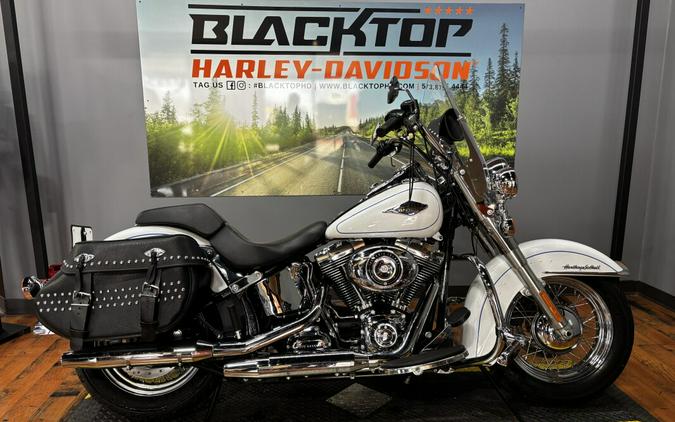 2012 Heritage Softail Classic WHITE HOT PEARL W/ PINSTRIPE