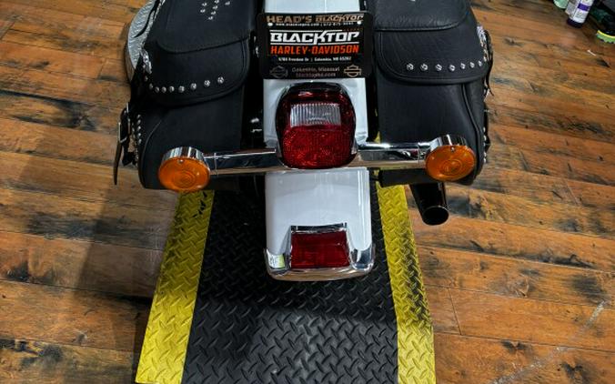 2012 Heritage Softail Classic WHITE HOT PEARL W/ PINSTRIPE