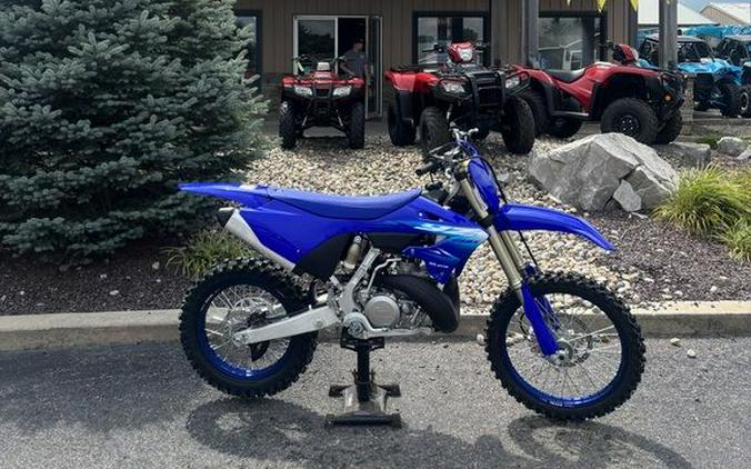 2027 Yamaha YZ250XV