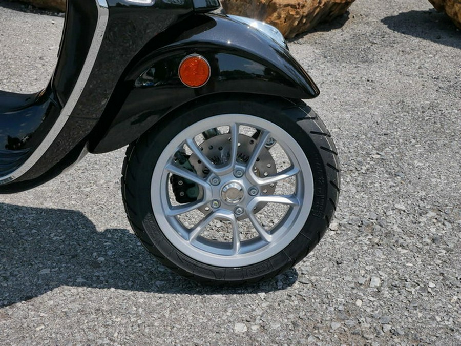 2023 Vespa Sprint 150