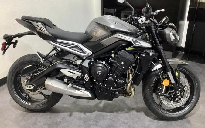 2024 Triumph Street Triple 765 R Silver Ice