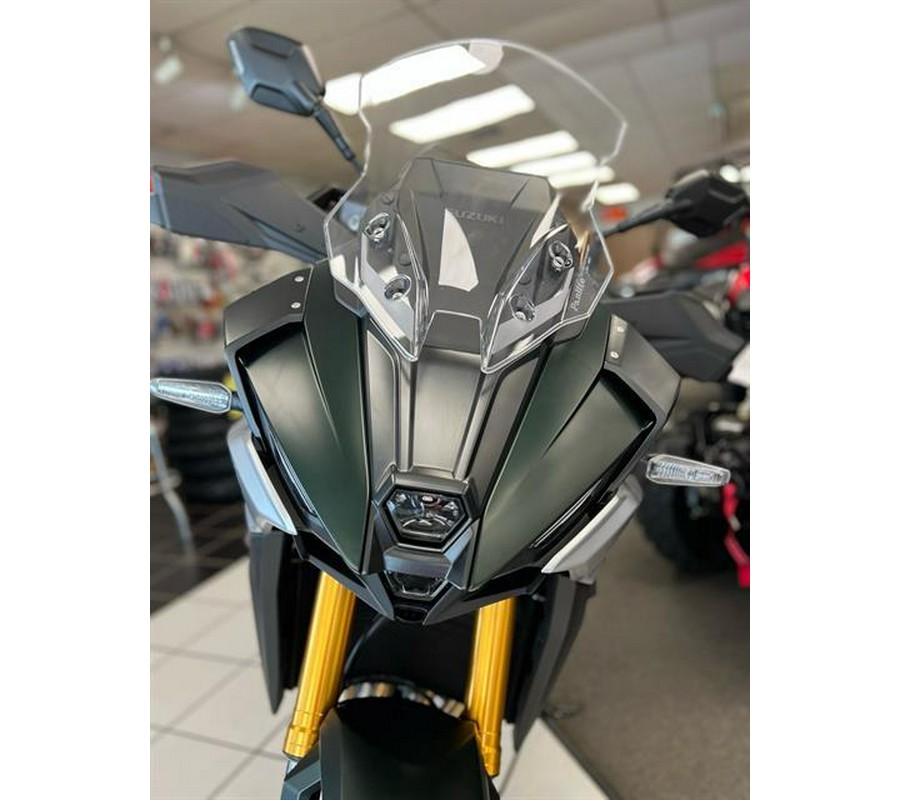 2024 Suzuki GSX-S1000GX+