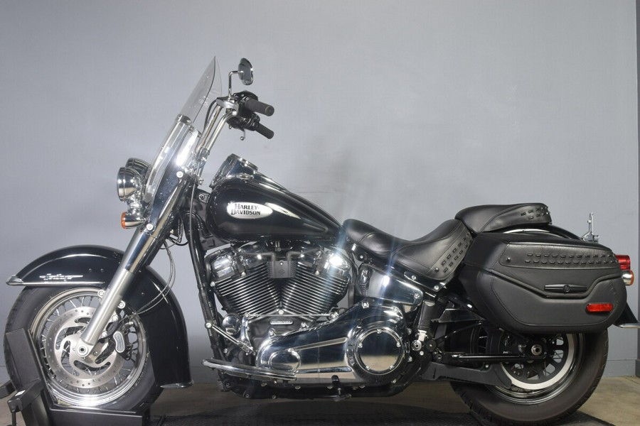 2021 Harley-Davidson Heritage Classic 107