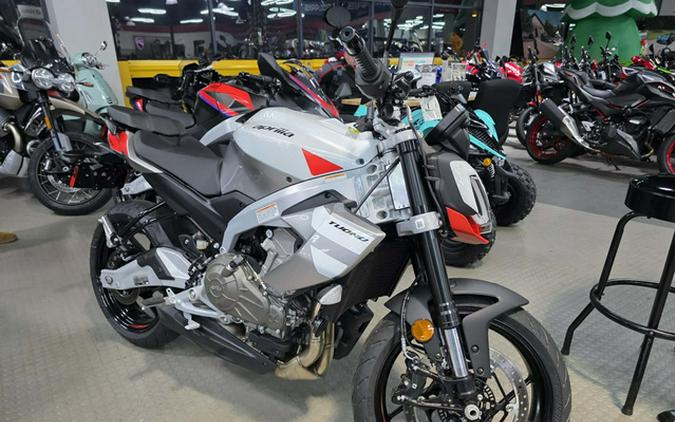 2026 Aprilia Tuono 457