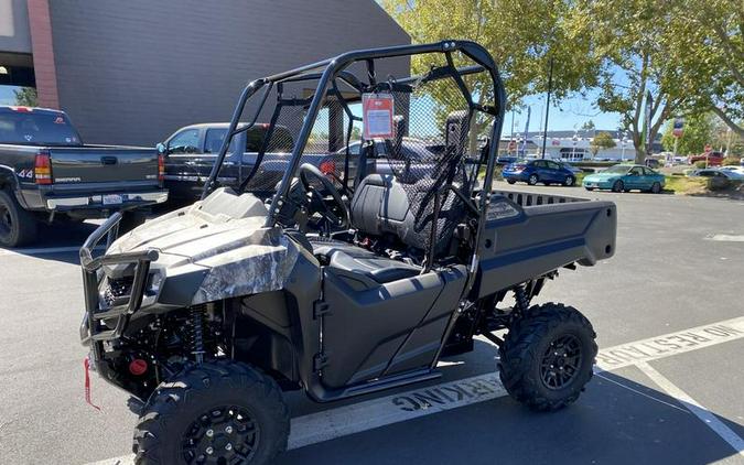 2025 Honda® Pioneer 700 Forest