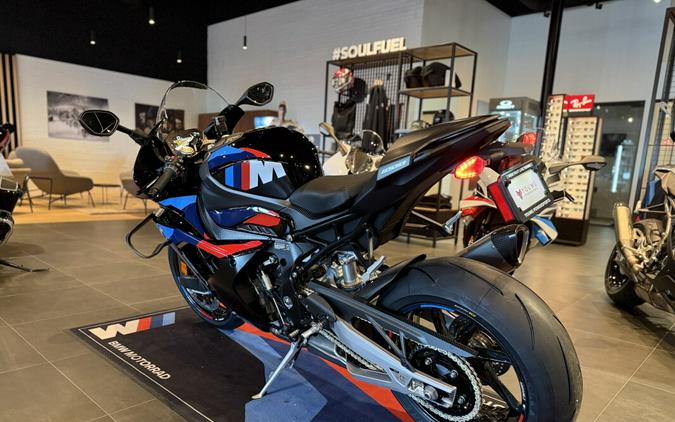 2026 BMW Motorrad M 1000 RR