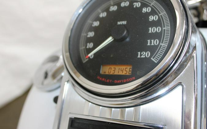HD FLHRC103 2012 605312C WHITE HOT PEARL W/ PINSTRIP